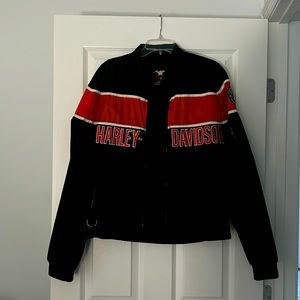 Harley jacket suitable for men or women.